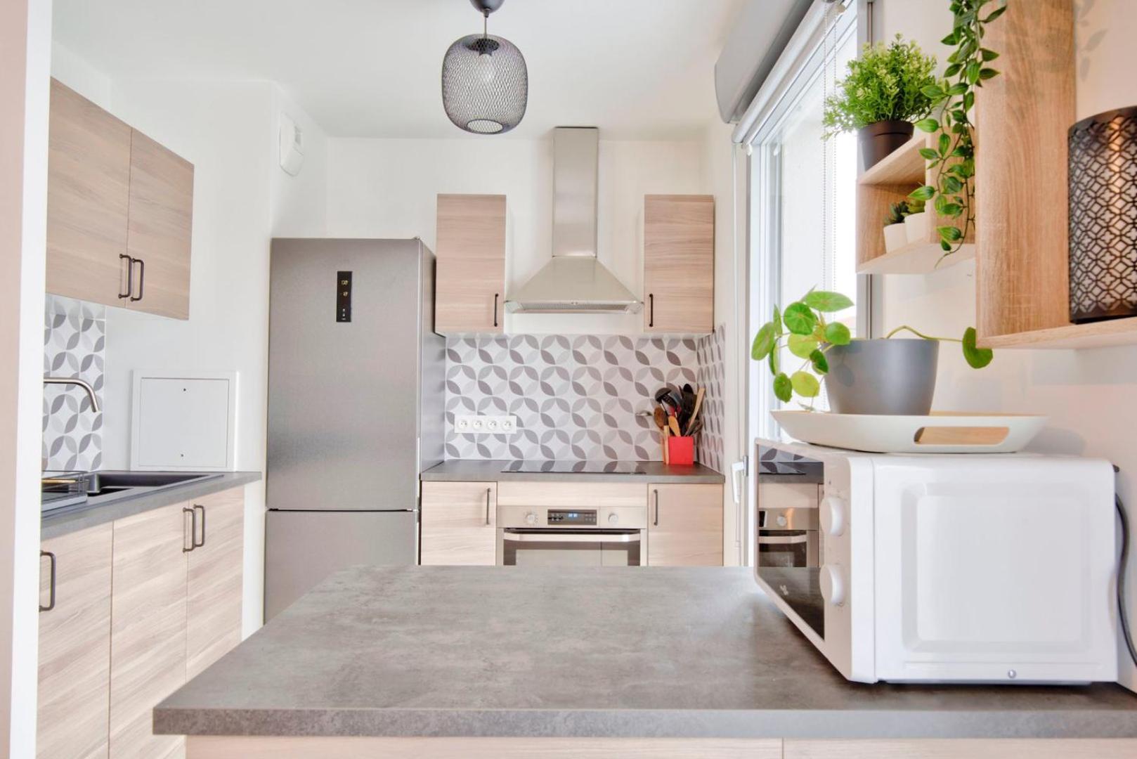 Le Perfectionniste - Spacieux Logement Terrasse Avec Parking Cachan Bagian luar foto