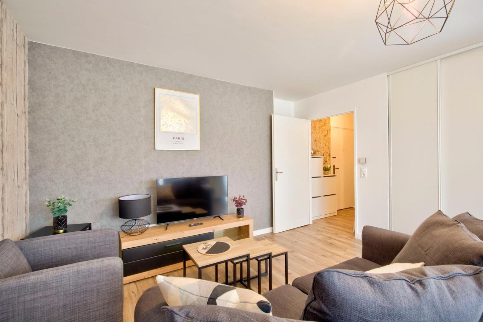 Le Perfectionniste - Spacieux Logement Terrasse Avec Parking Cachan Bagian luar foto